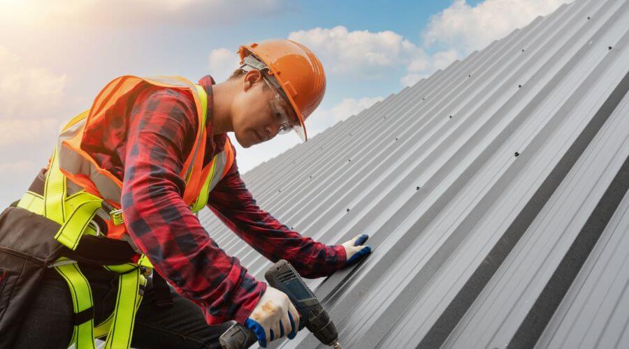 Owens Corning roofing contractor in Inwood, IA